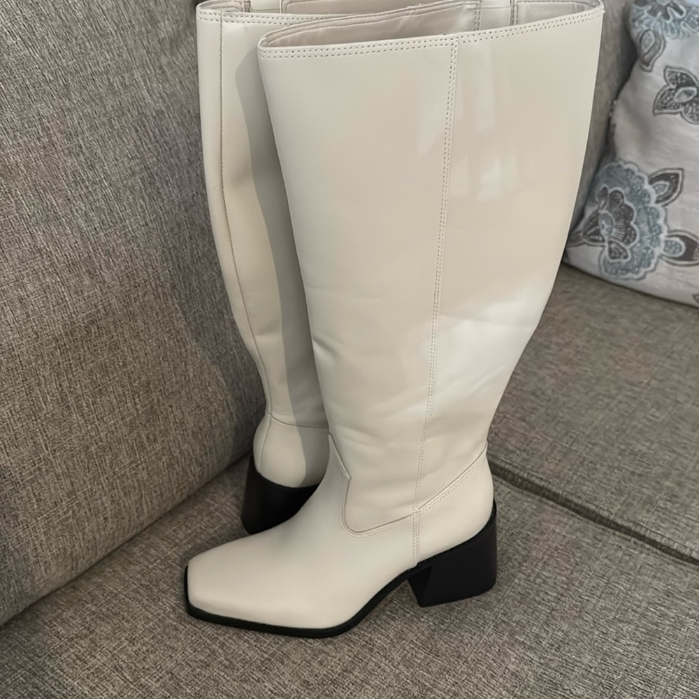 Elegant Cream Knee-High Boots